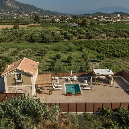Willa Kallithea, Family With 2 Bedrooms & Private Pool Pigadhákia